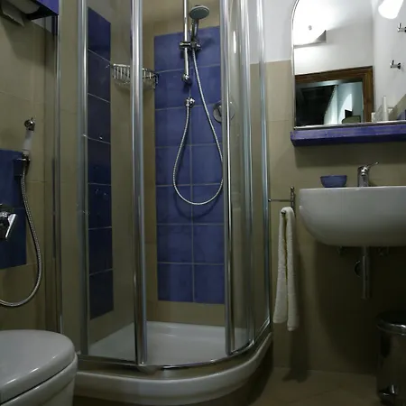 Oda ve Kahvaltı Bonsignori 3*